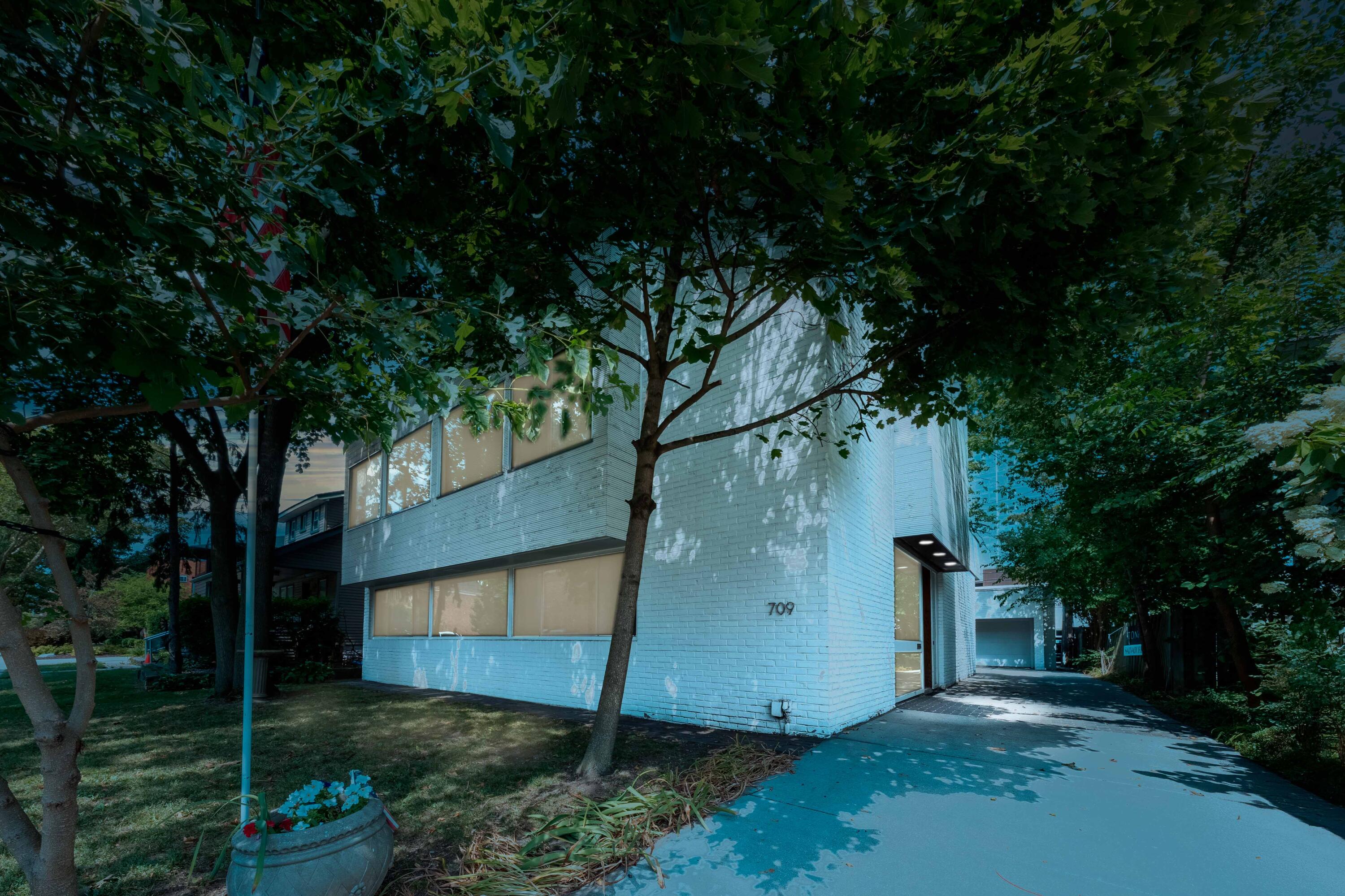 709 Ann Street