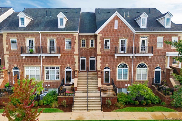110 WEST RD, TRENTON, MI 48183 - Image d3cdd2863ee9bdd8eb3f4cd365245eba/3578150547