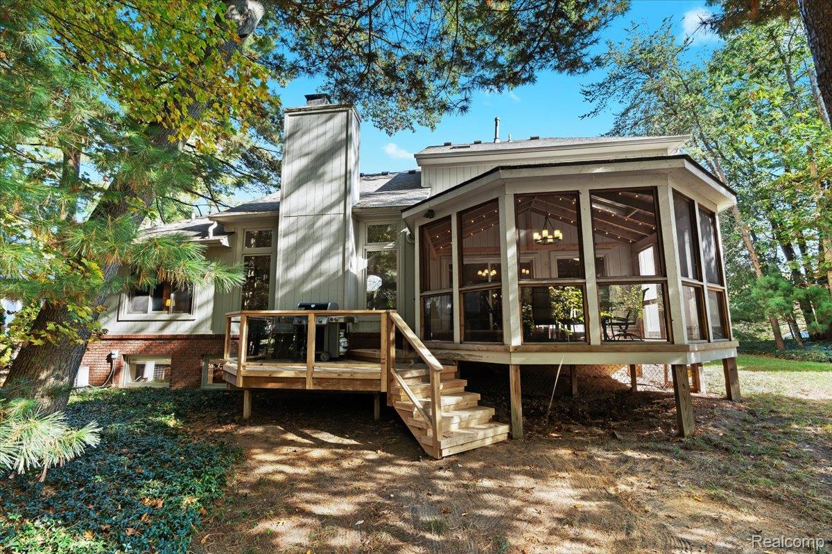 1227 Briarwood Court