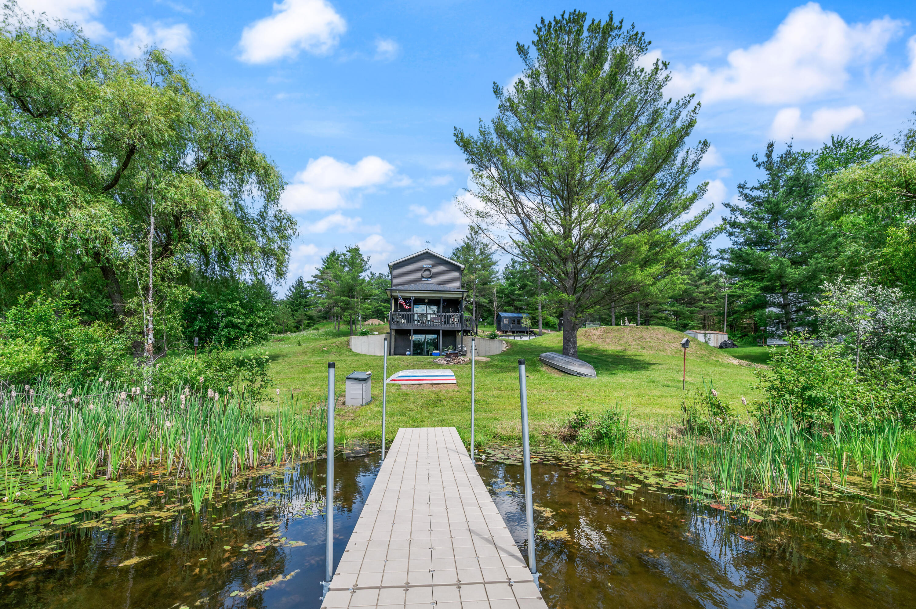 8391-LakeLureDr-Evart-38