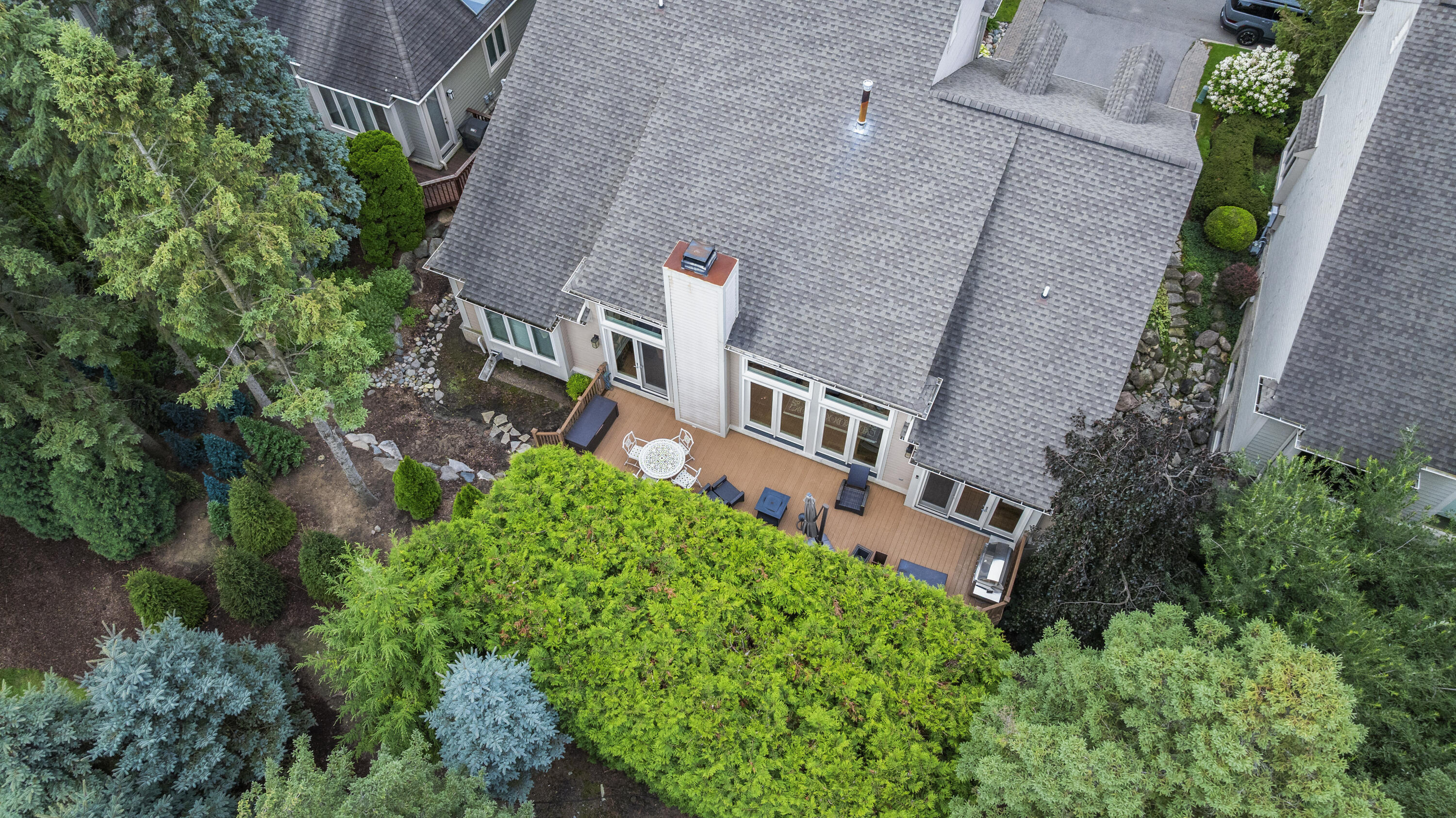 33 Boulder Lane