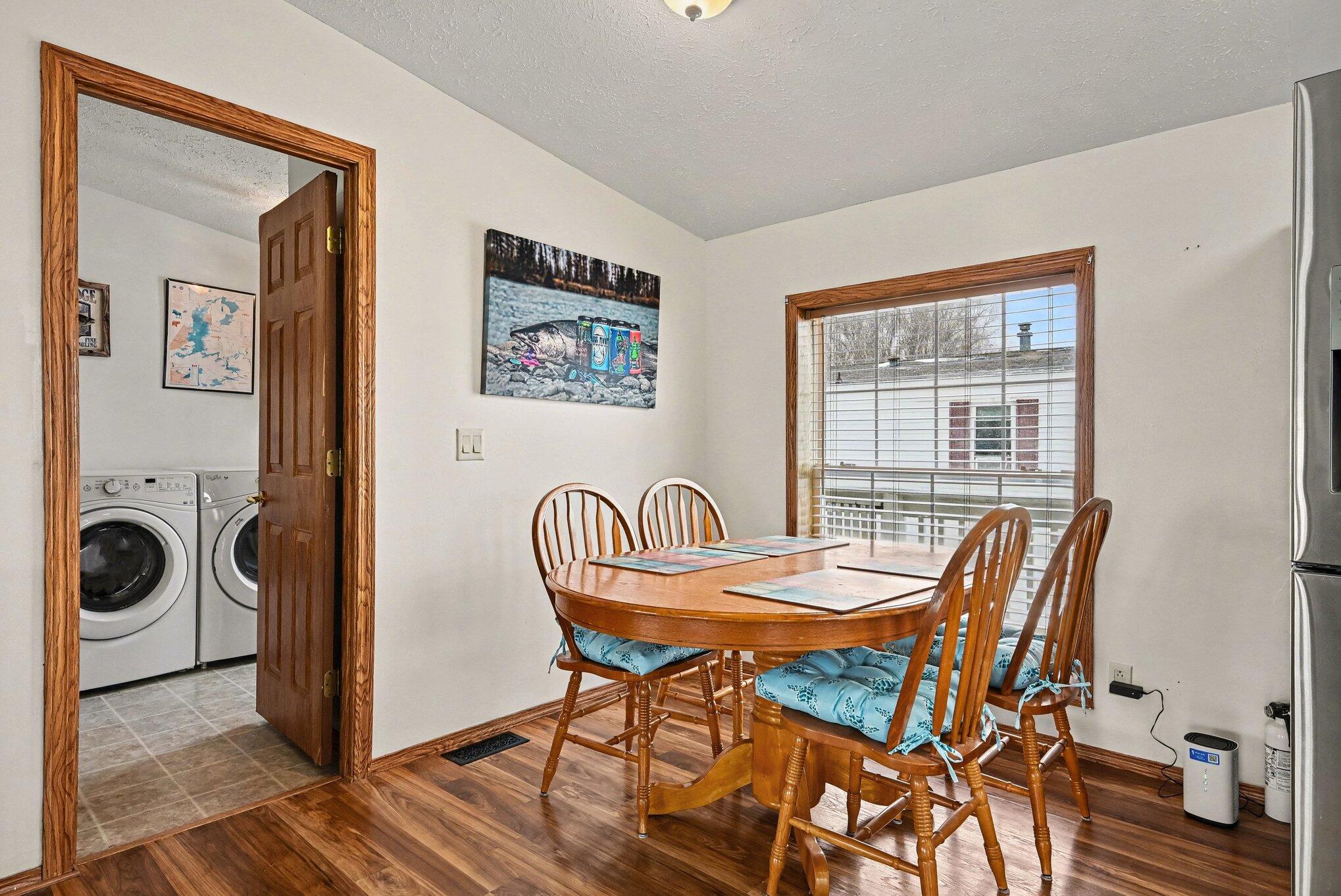 5552 Goldenrod Street