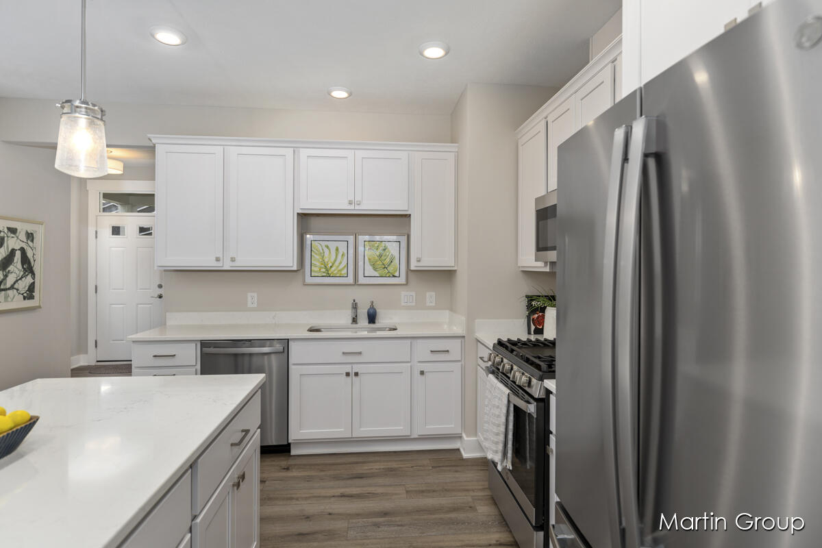 2239 Watertown Way NE