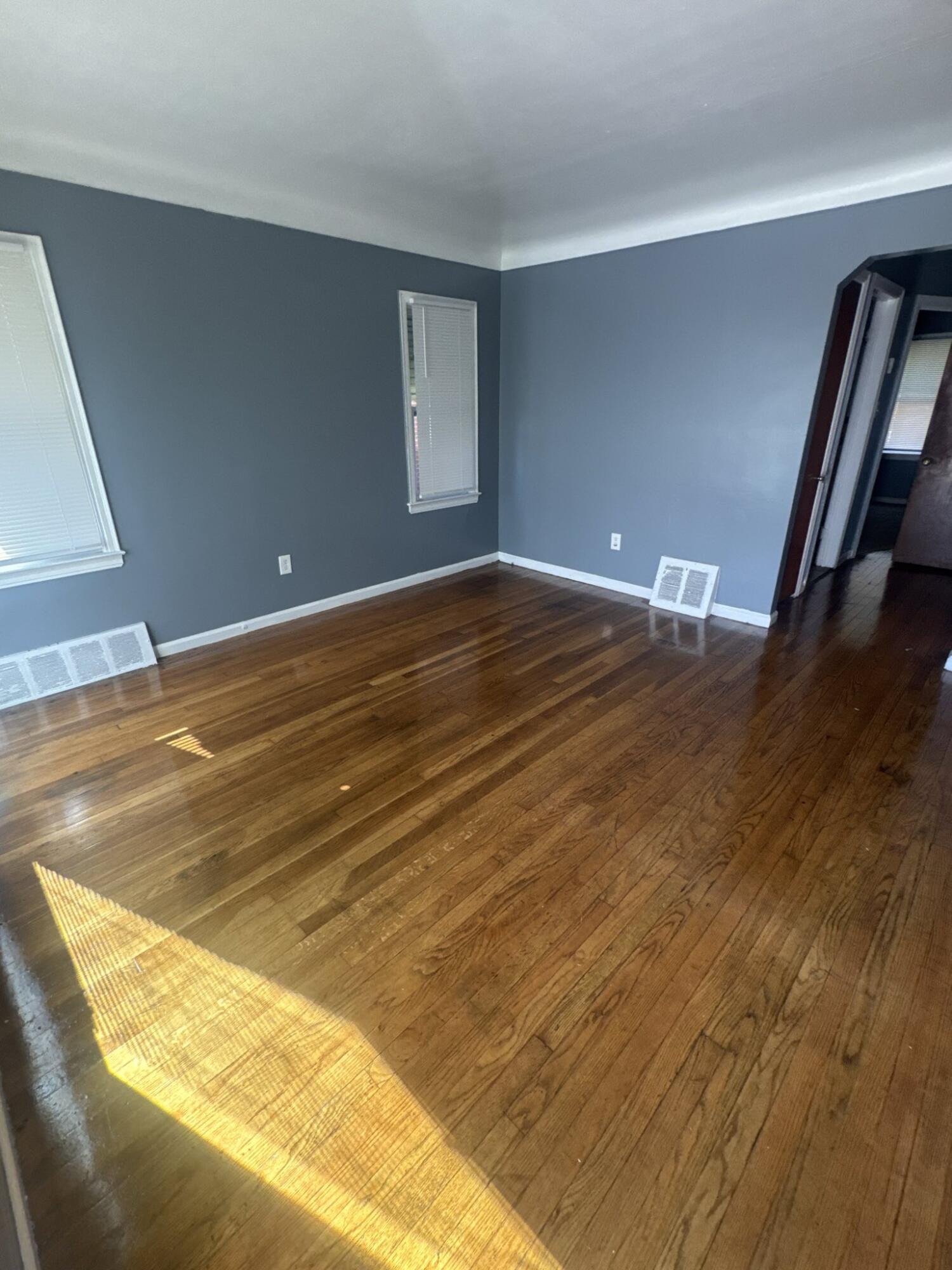 18915 Hamburg Street