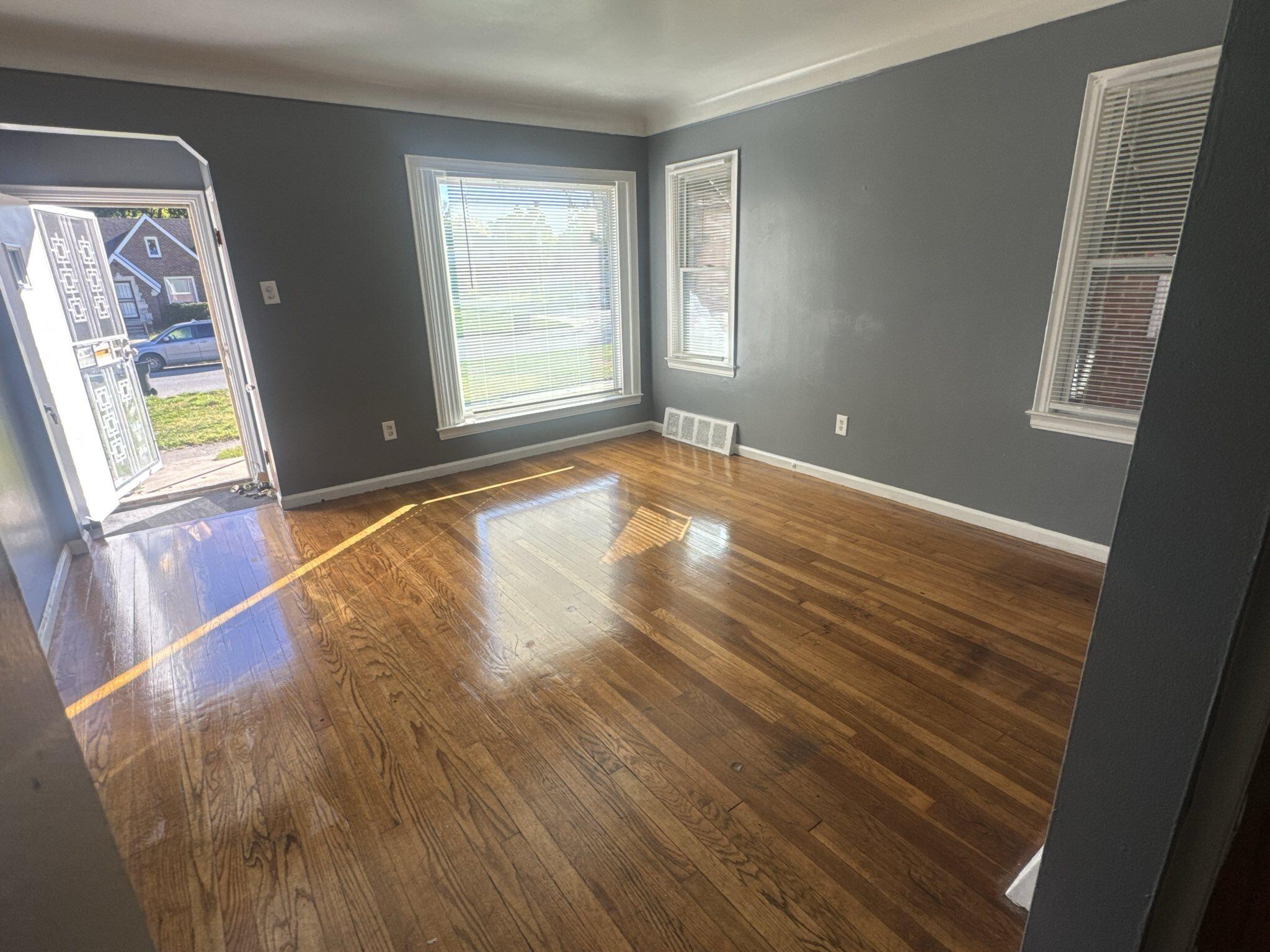 18915 Hamburg Street