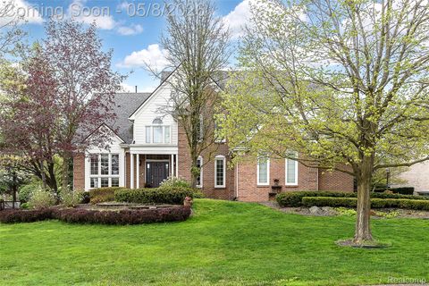 17350 Rolling Woods Circle Northville Township MI 48168