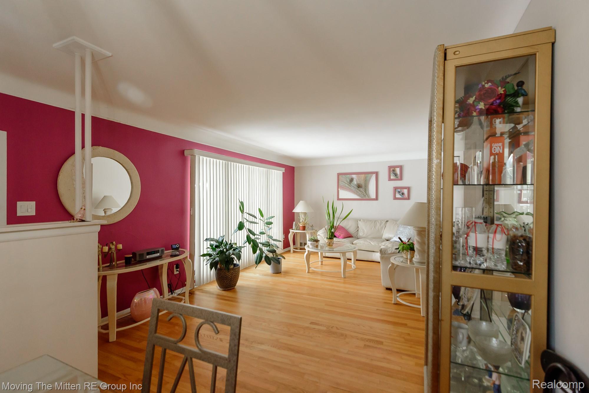 8913 Appleton Street