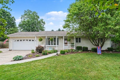 24064 Redfield Street Ontwa Township MI 49112