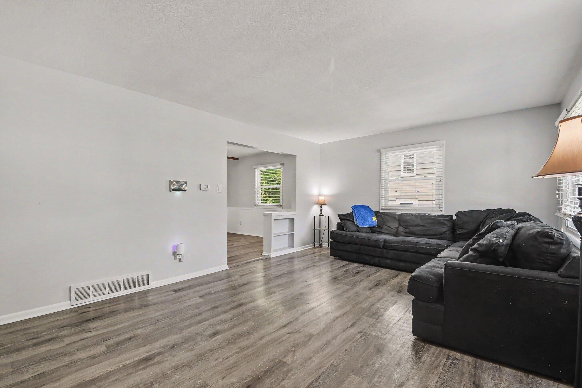 3157 Locke Avenue SW