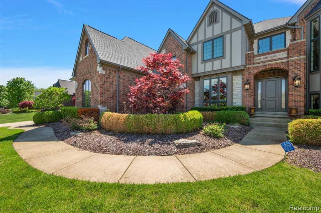 2885 Ambleside Court