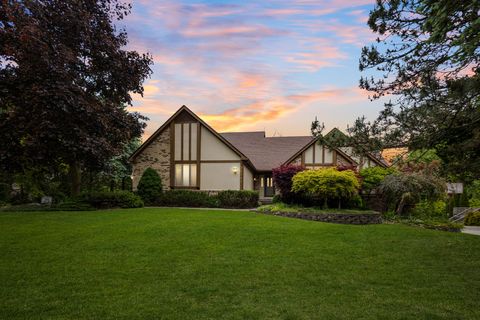 38585 Horton Drive Farmington Hills City MI 48331