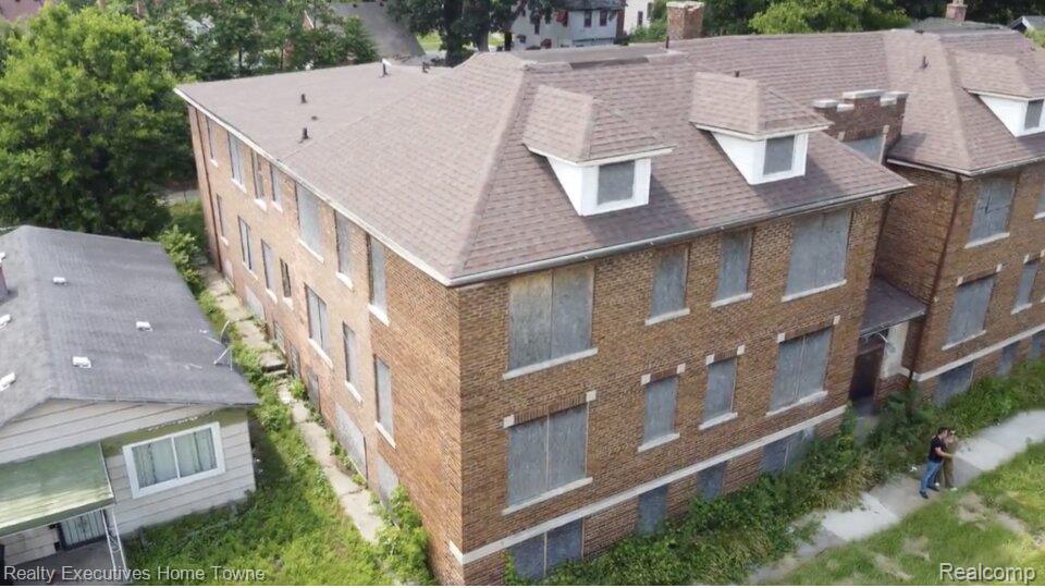 16159 Log Cabin Street