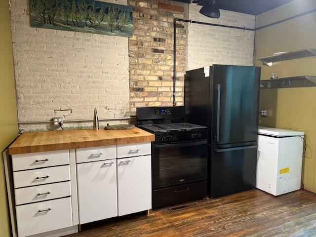 1099 E Wilcox Avenue