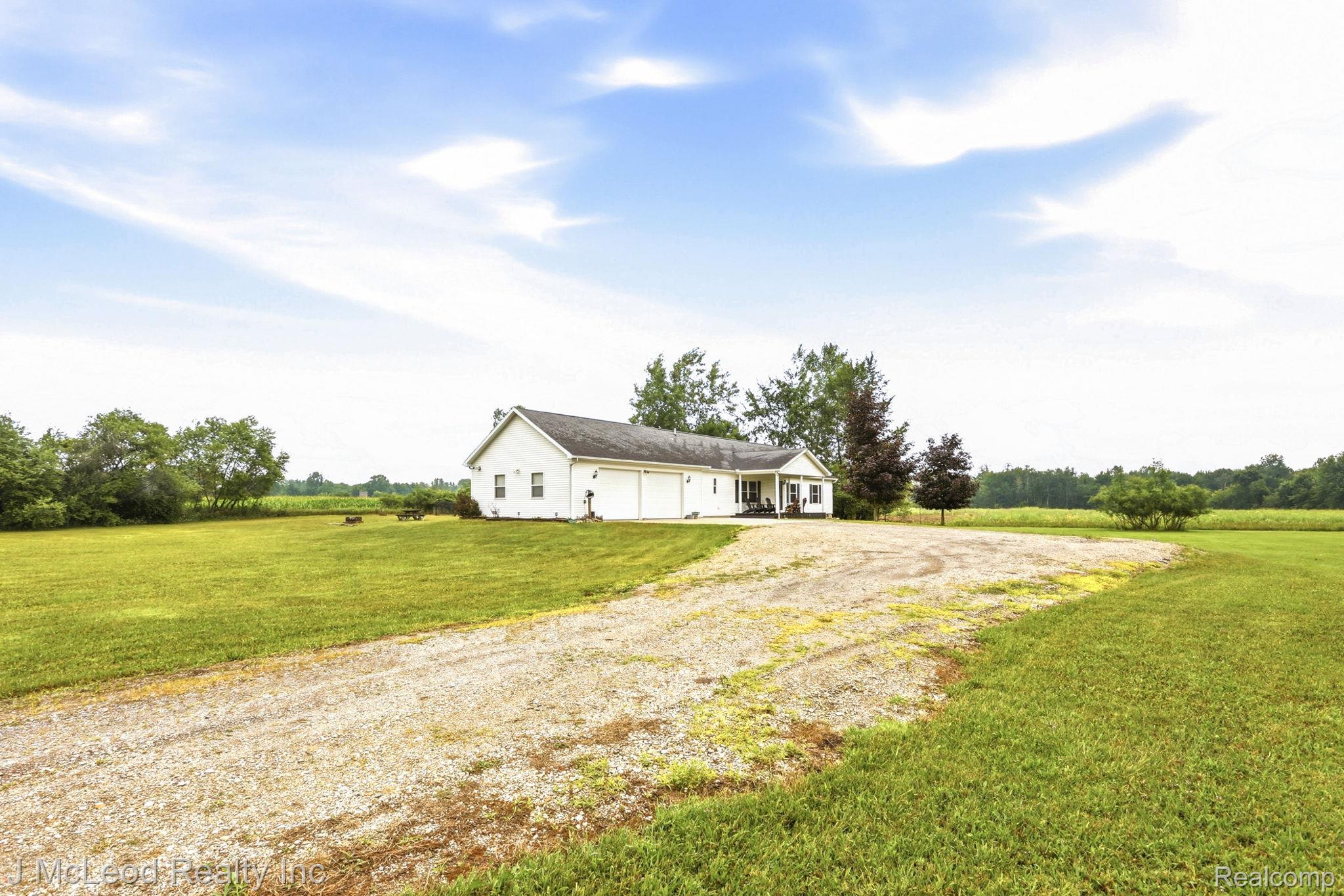 3135 Lee Hill Road
