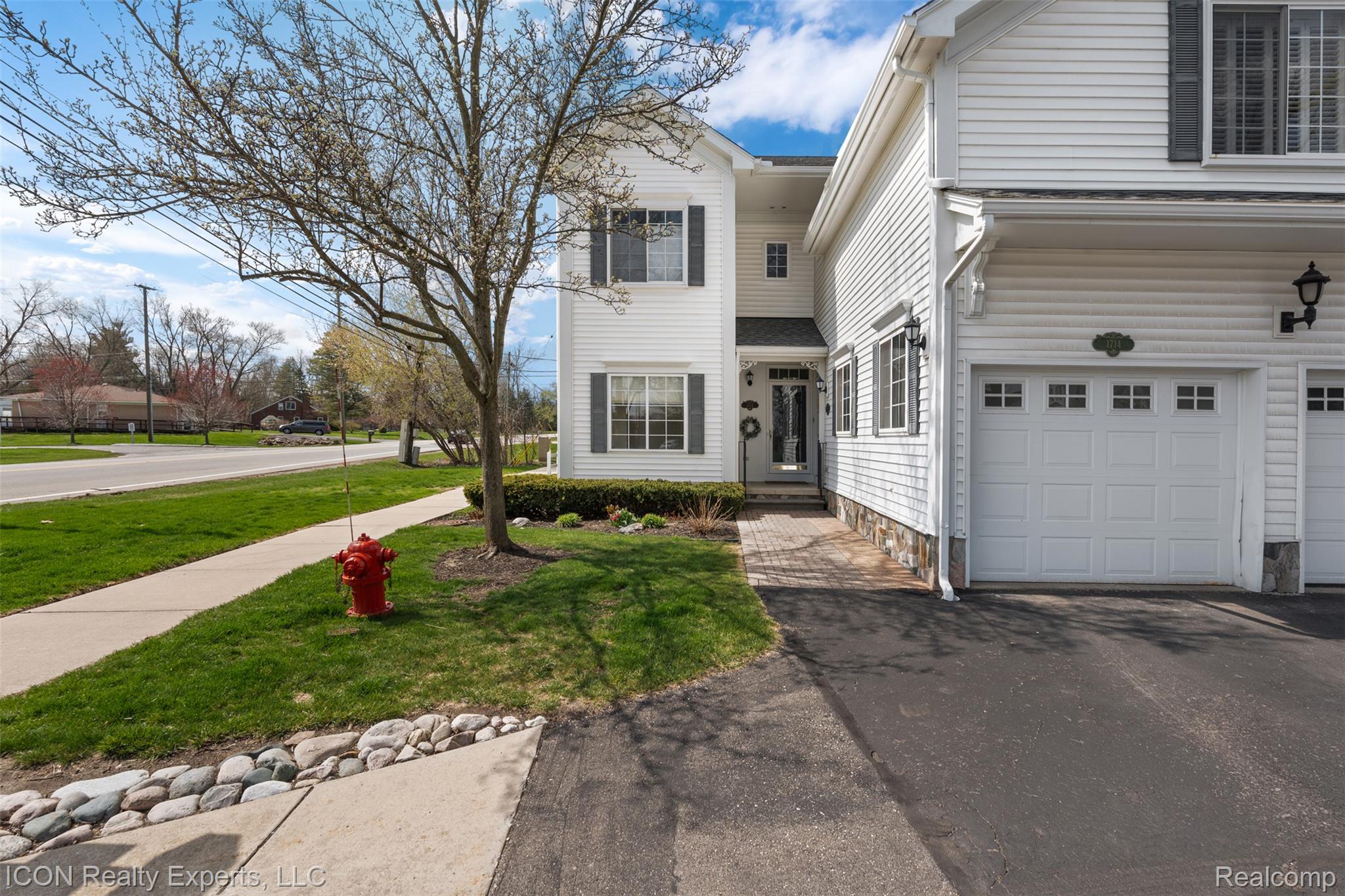 1712 Cassady Place Drive