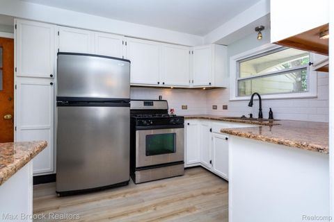 Tiny photo for 4120 Lotus Drive, Waterford Charter Township, MI 48329 (MLS # 20261010231)