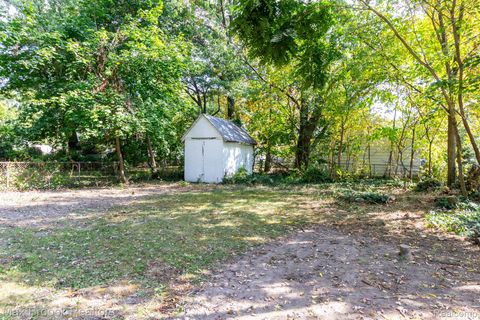 Tiny photo for 4120 Lotus Drive, Waterford Charter Township, MI 48329 (MLS # 20261010231)