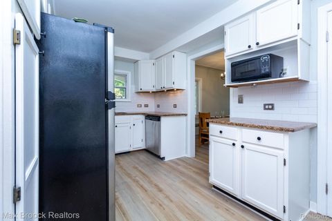 Tiny photo for 4120 Lotus Drive, Waterford Charter Township, MI 48329 (MLS # 20261010231)