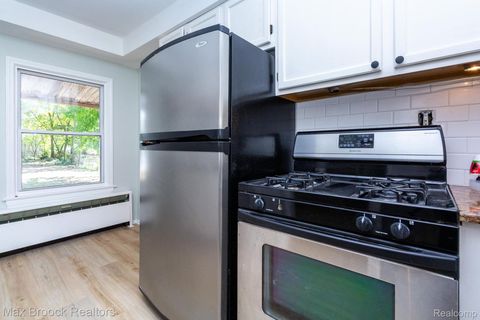 Tiny photo for 4120 Lotus Drive, Waterford Charter Township, MI 48329 (MLS # 20261010231)