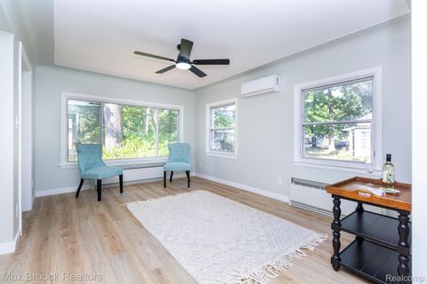 Tiny photo for 4120 Lotus Drive, Waterford Charter Township, MI 48329 (MLS # 20261010231)