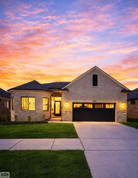 55103 Saint Paul Drive Macomb Township MI 48042