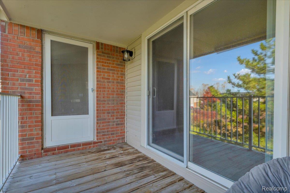 New Baltimore City, Michigan 48051, United States, 2 Bedrooms Bedrooms, ,2 BathroomsBathrooms,Residential,Active,237414