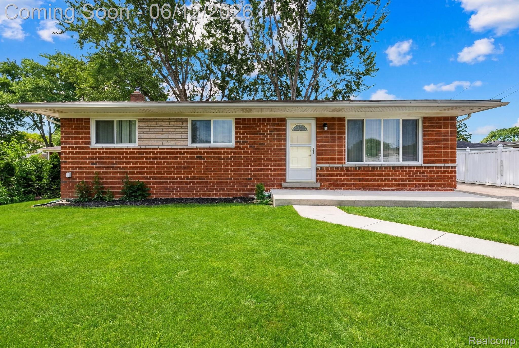 33190 Priehs Court