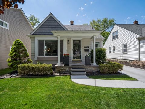 2989 THOMAS Avenue Berkley City Oakland MI 48072
