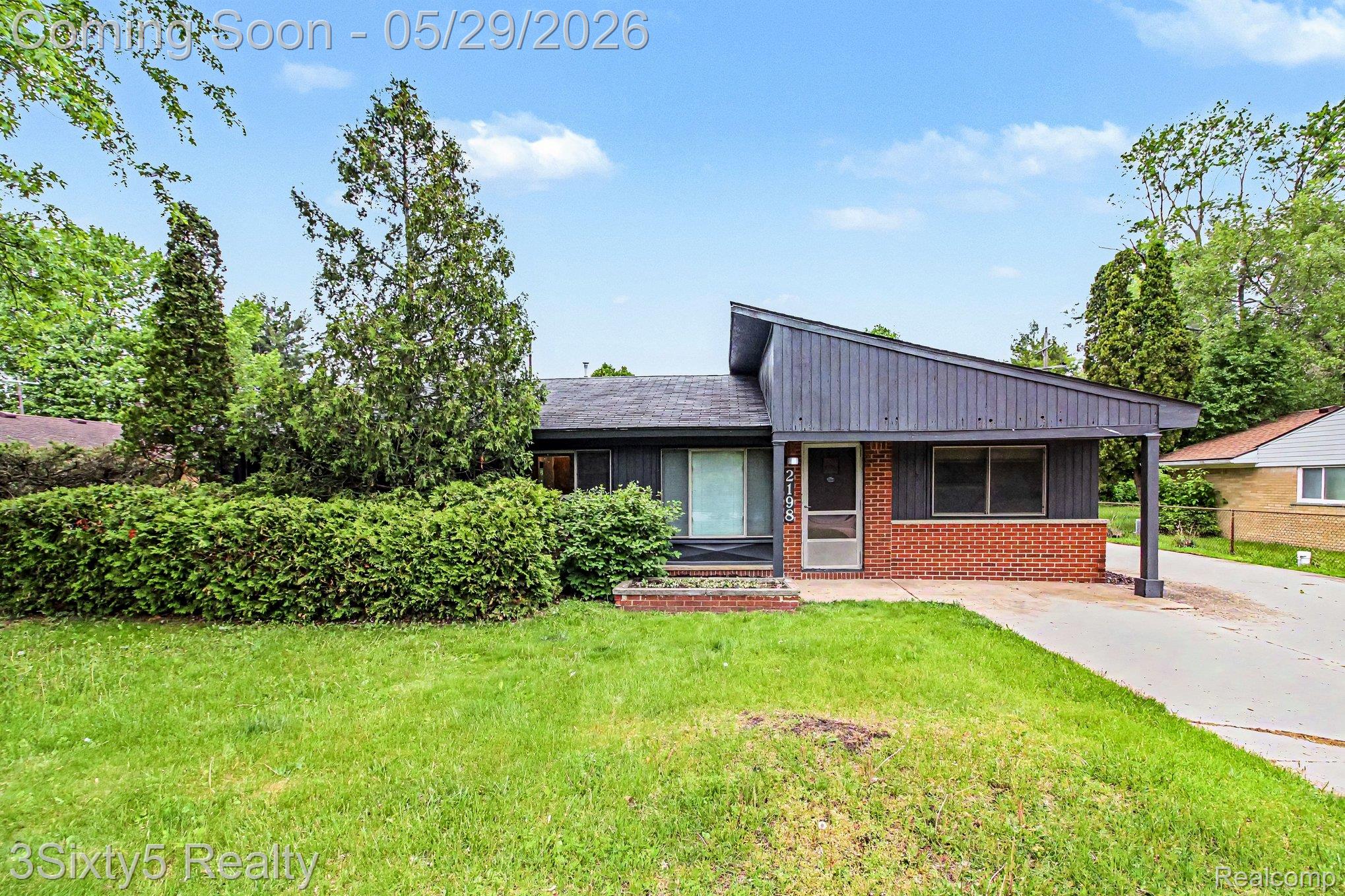 2198 Saint Joseph Street