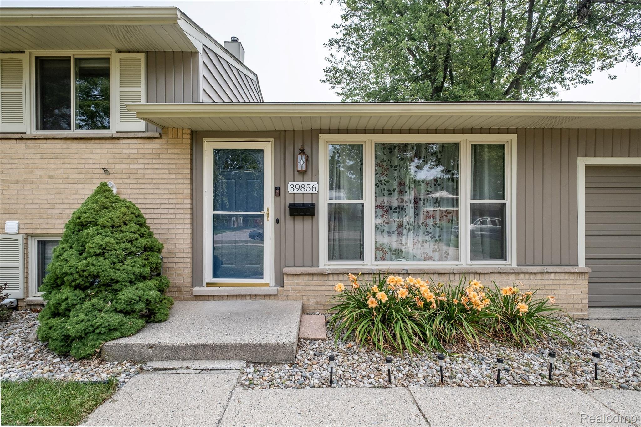 39856 Parklawn Drive