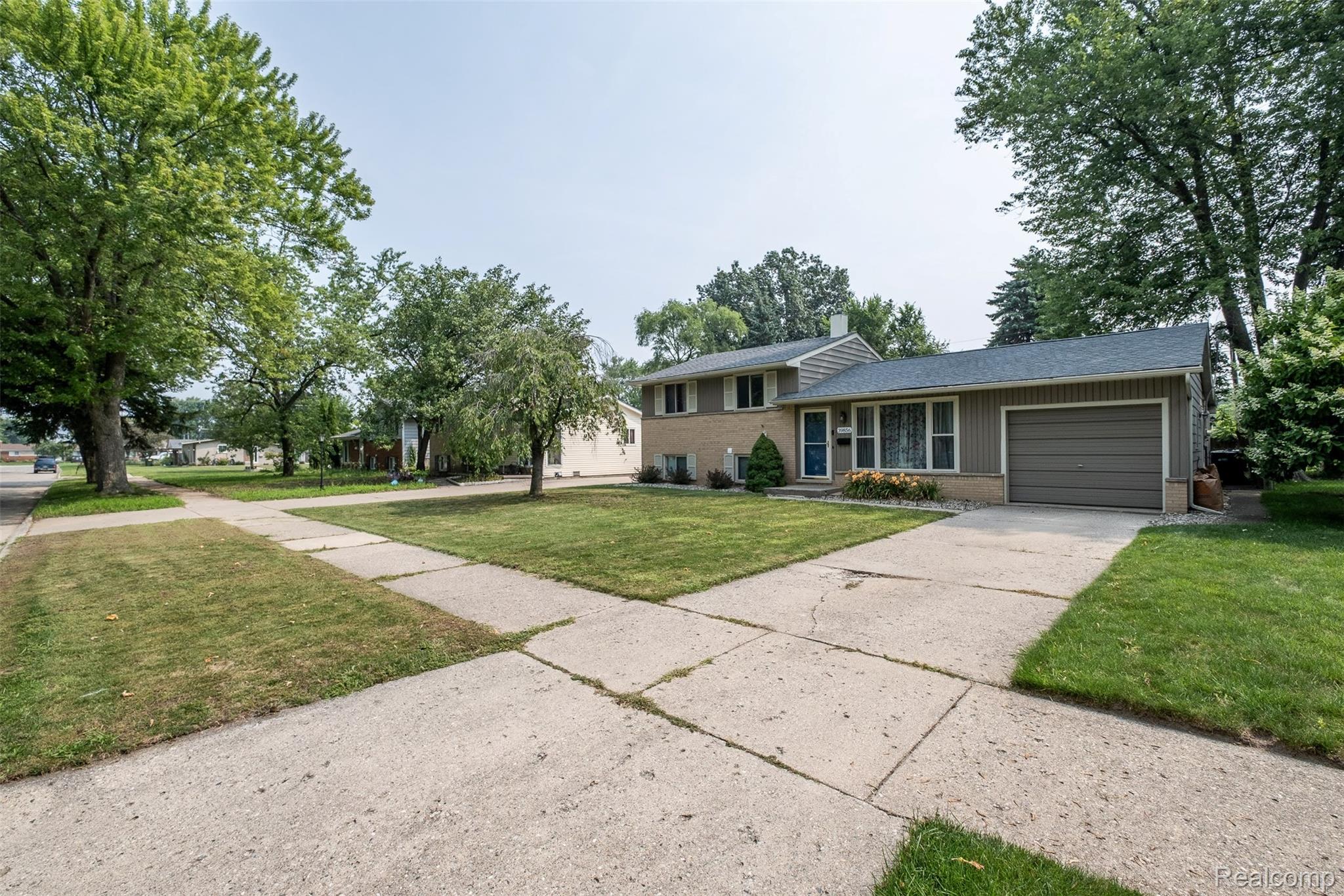 39856 Parklawn Drive