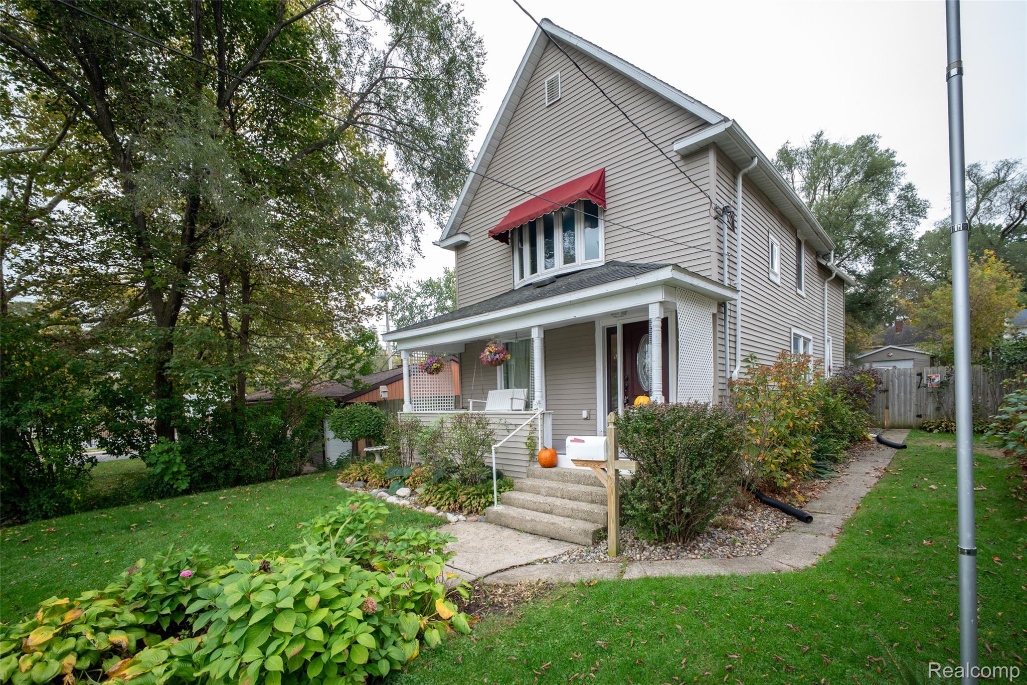 1118 E Alcott Street