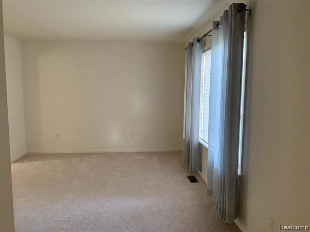 624 Burr Oak Drive
