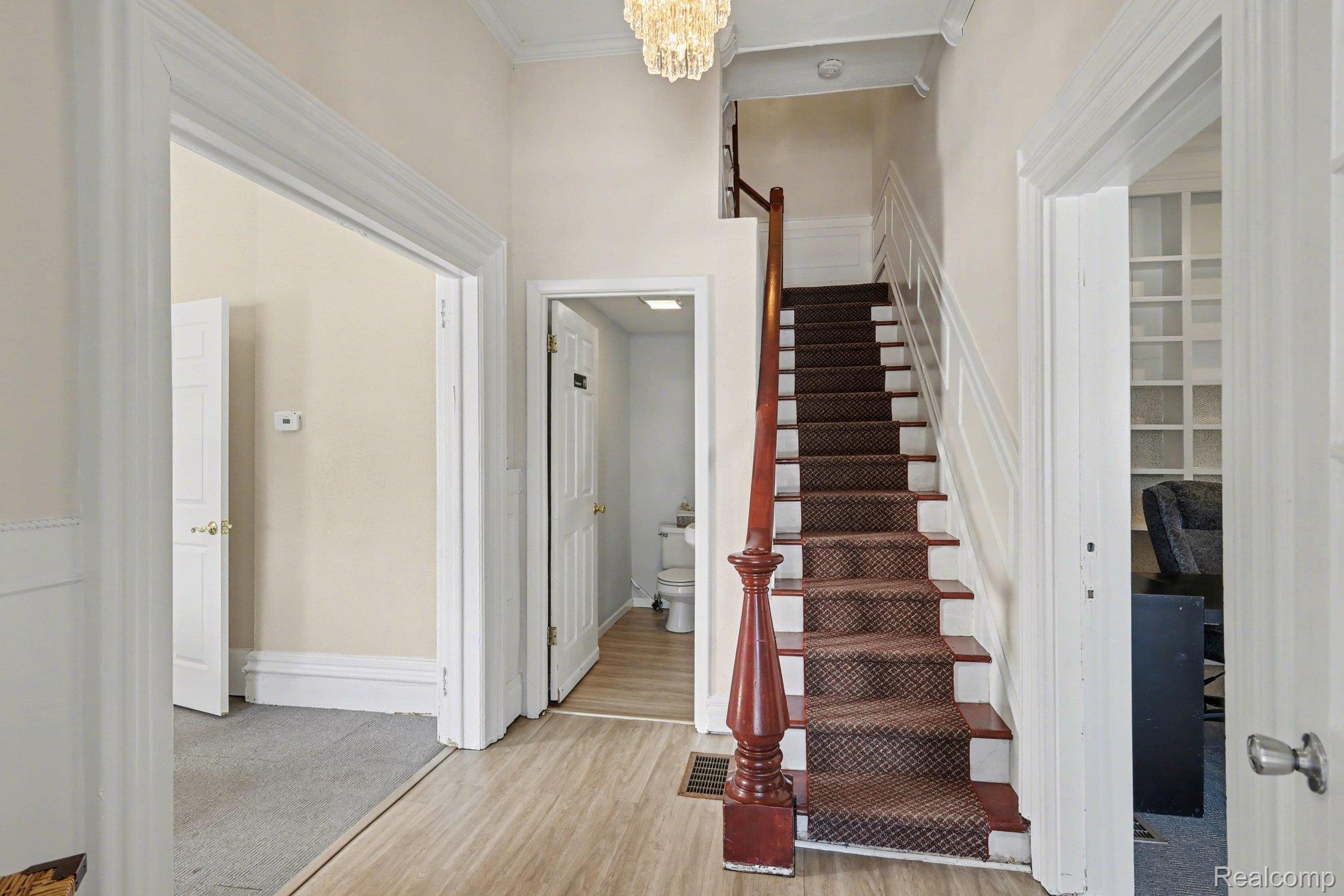 1031 N Washington Avenue