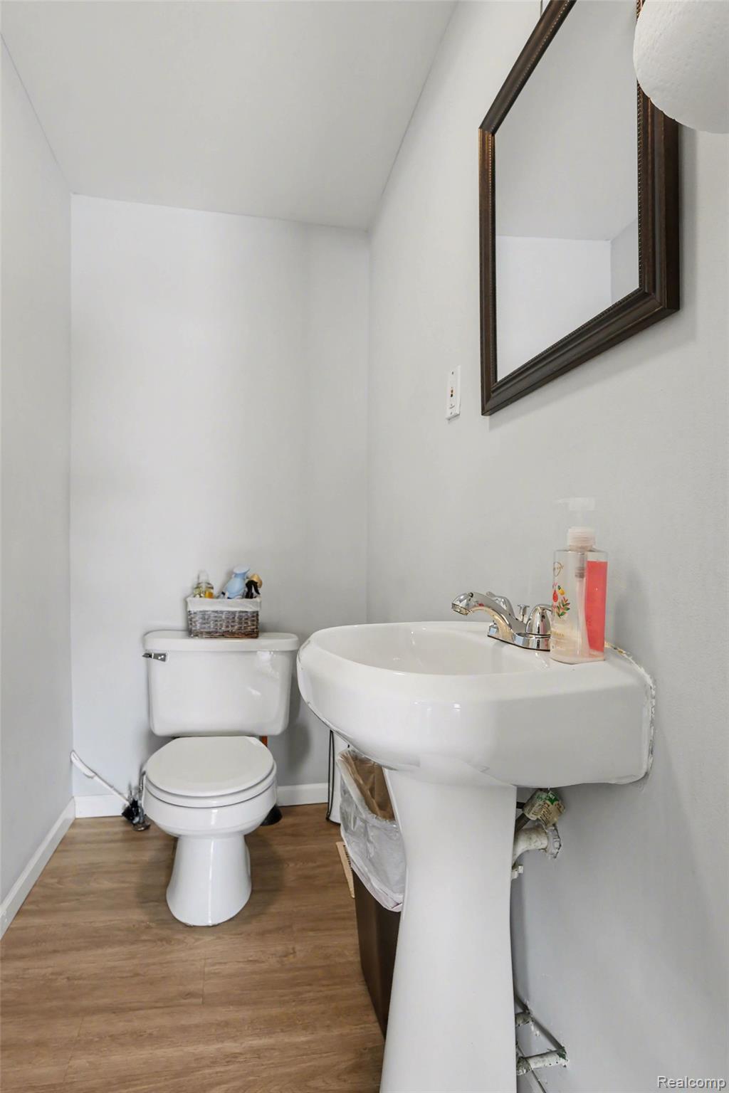 1031 N Washington Avenue