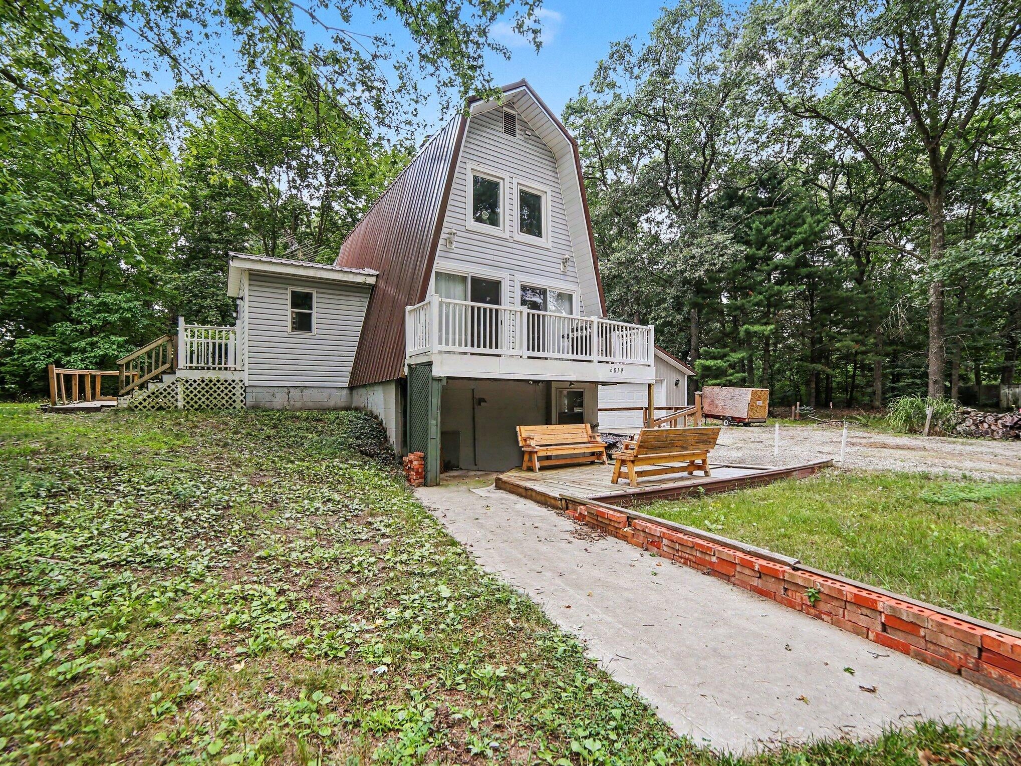 6859 Clover Road