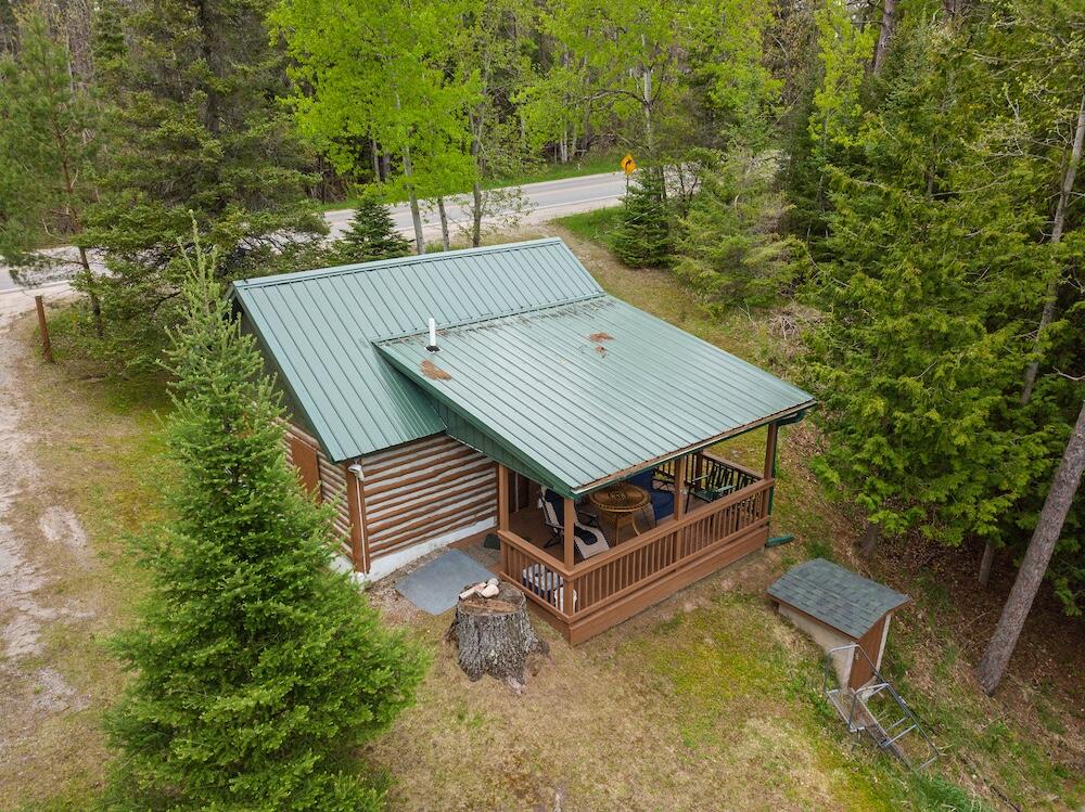 23095 Pleasant Valley