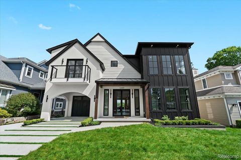 13459 HADDON Street Fenton Charter Township MI 48430