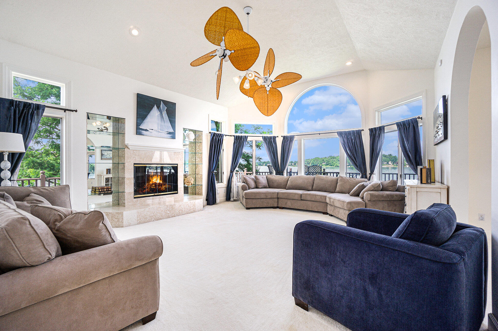 265 Lakeshore Drive