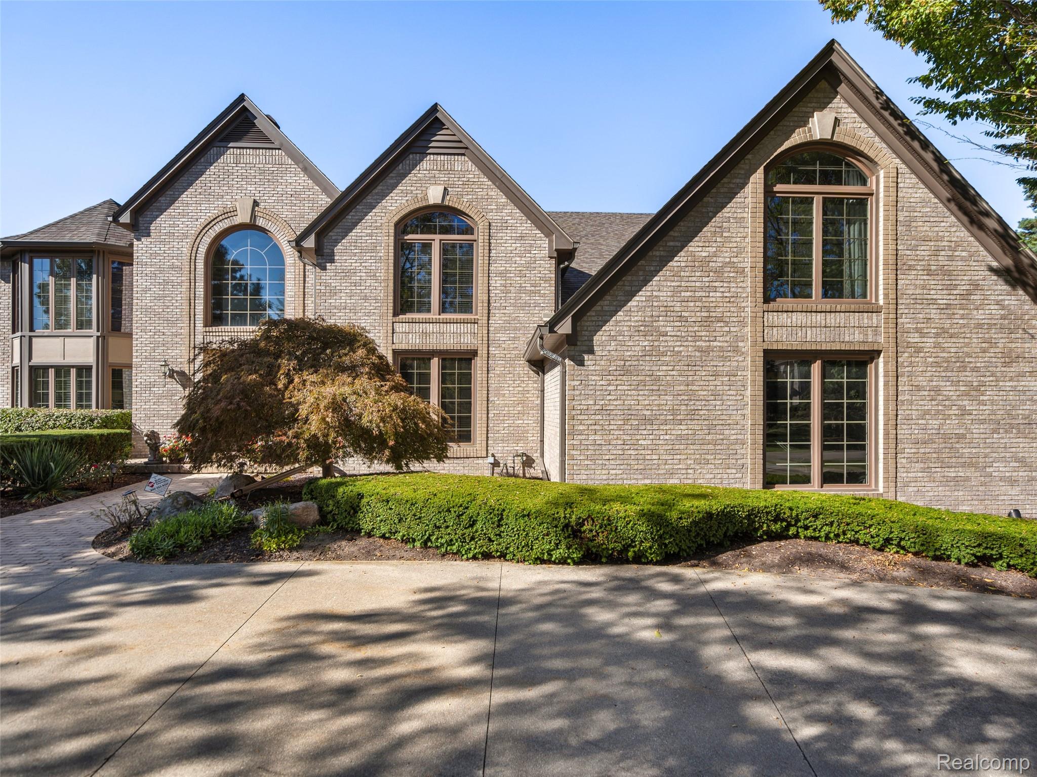 5724 Murfield Drive
