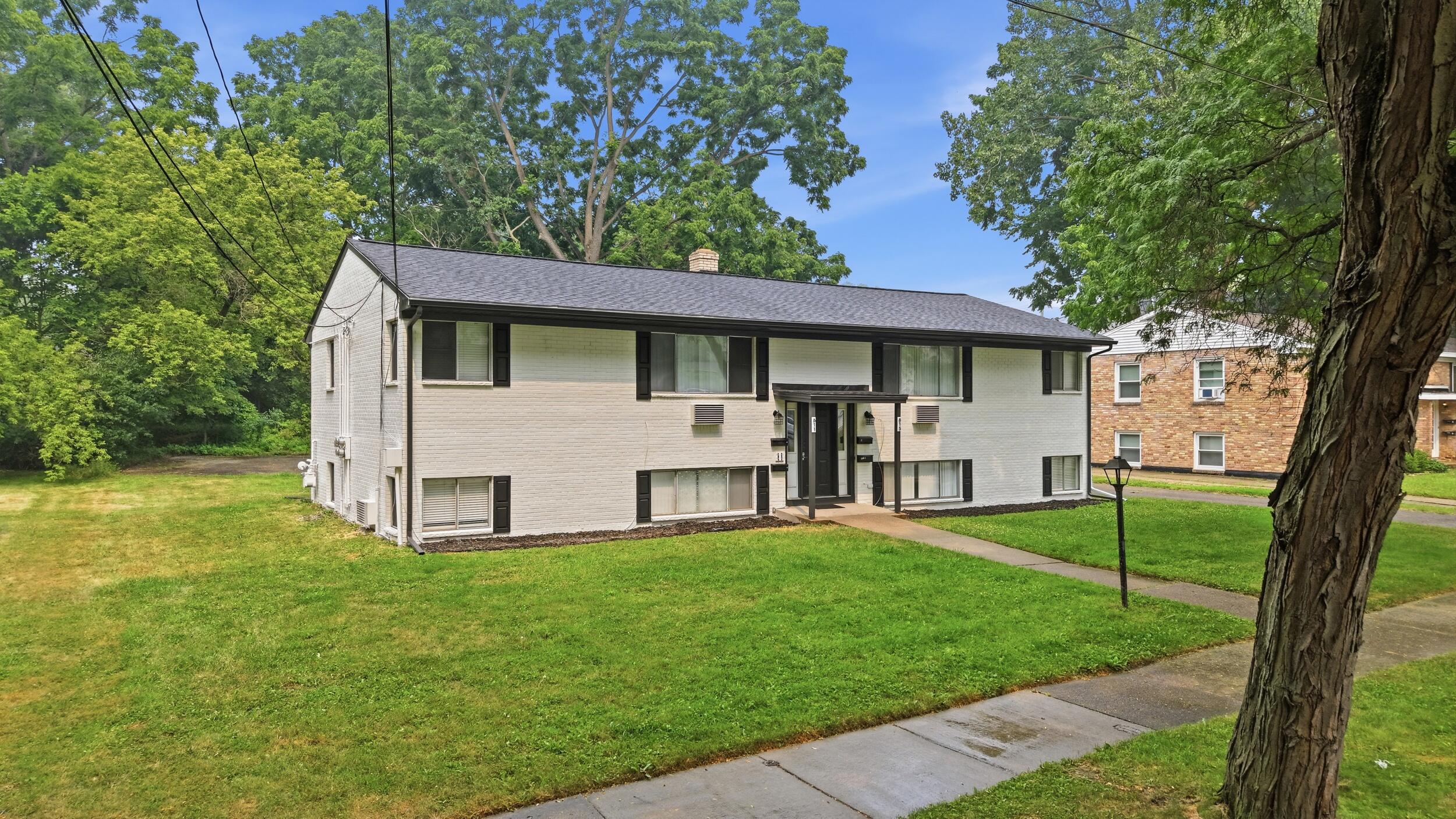 813 Carrier Creek Boulevard NE