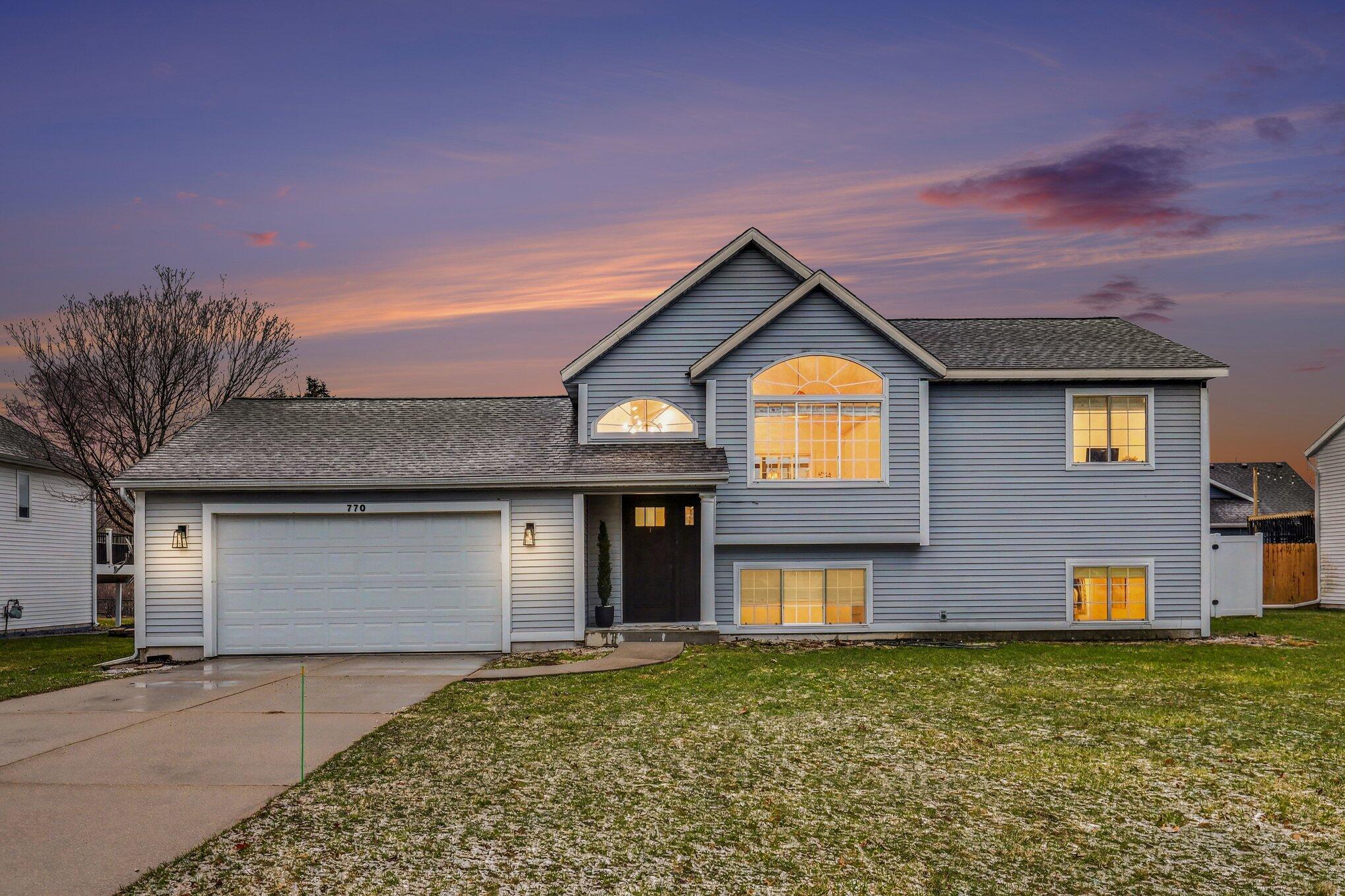 770 Brownwood Avenue NW