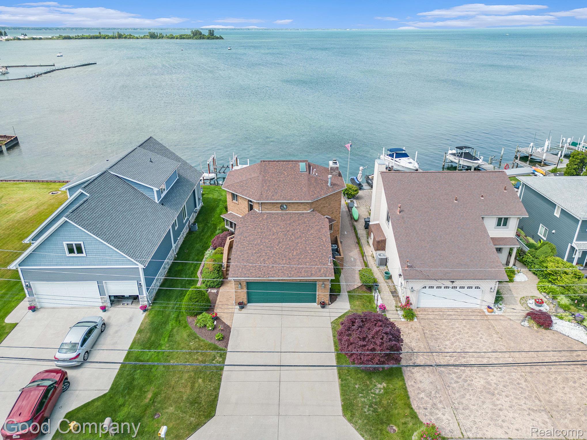 32315 N River Road