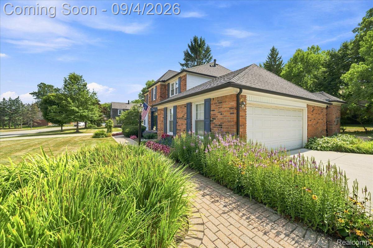 22555 Shadowglen Drive
