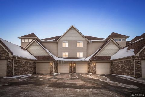 859 Brandon Avenue Pontiac City MI 48340