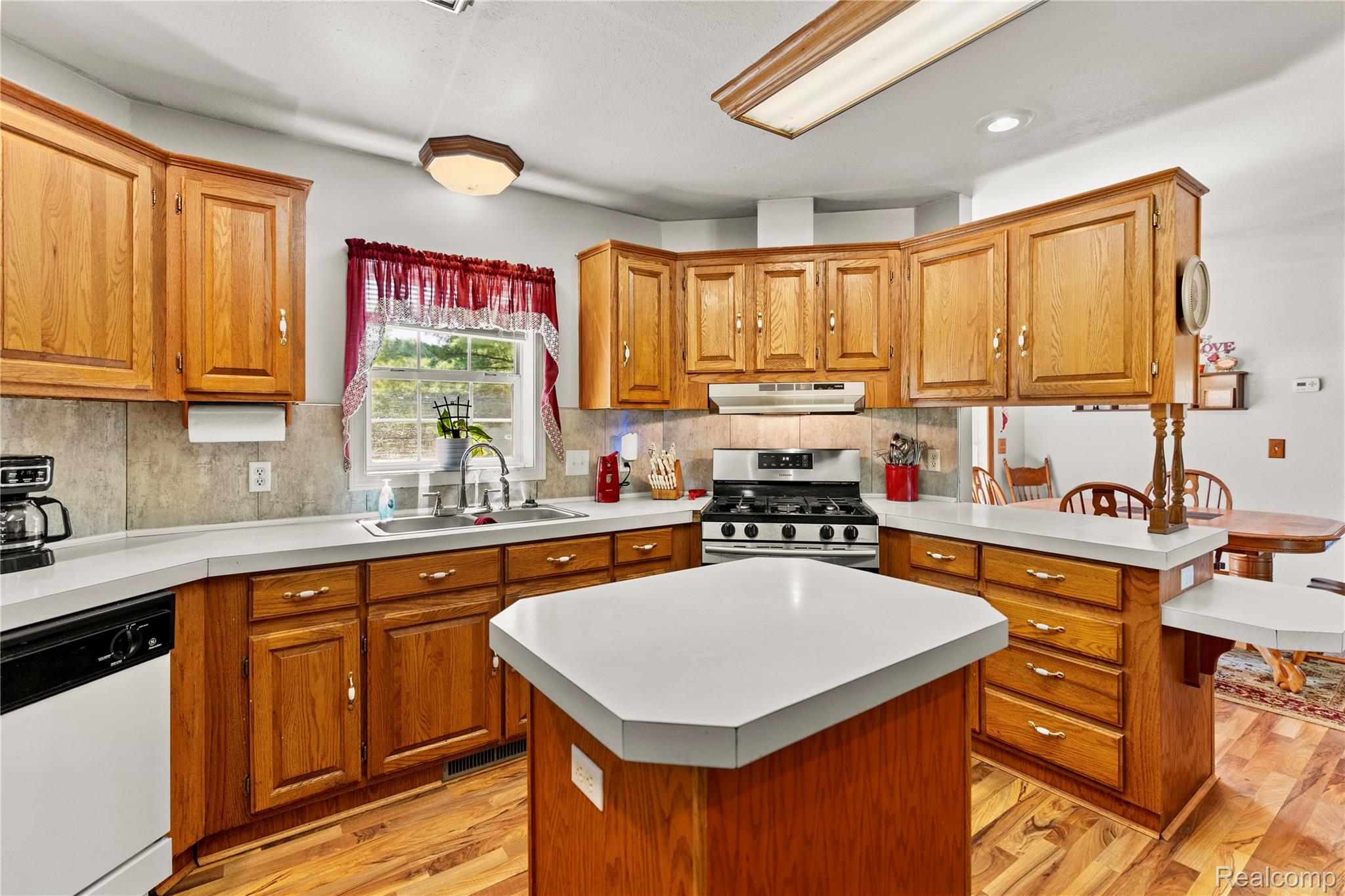 5206 Lippincott Boulevard