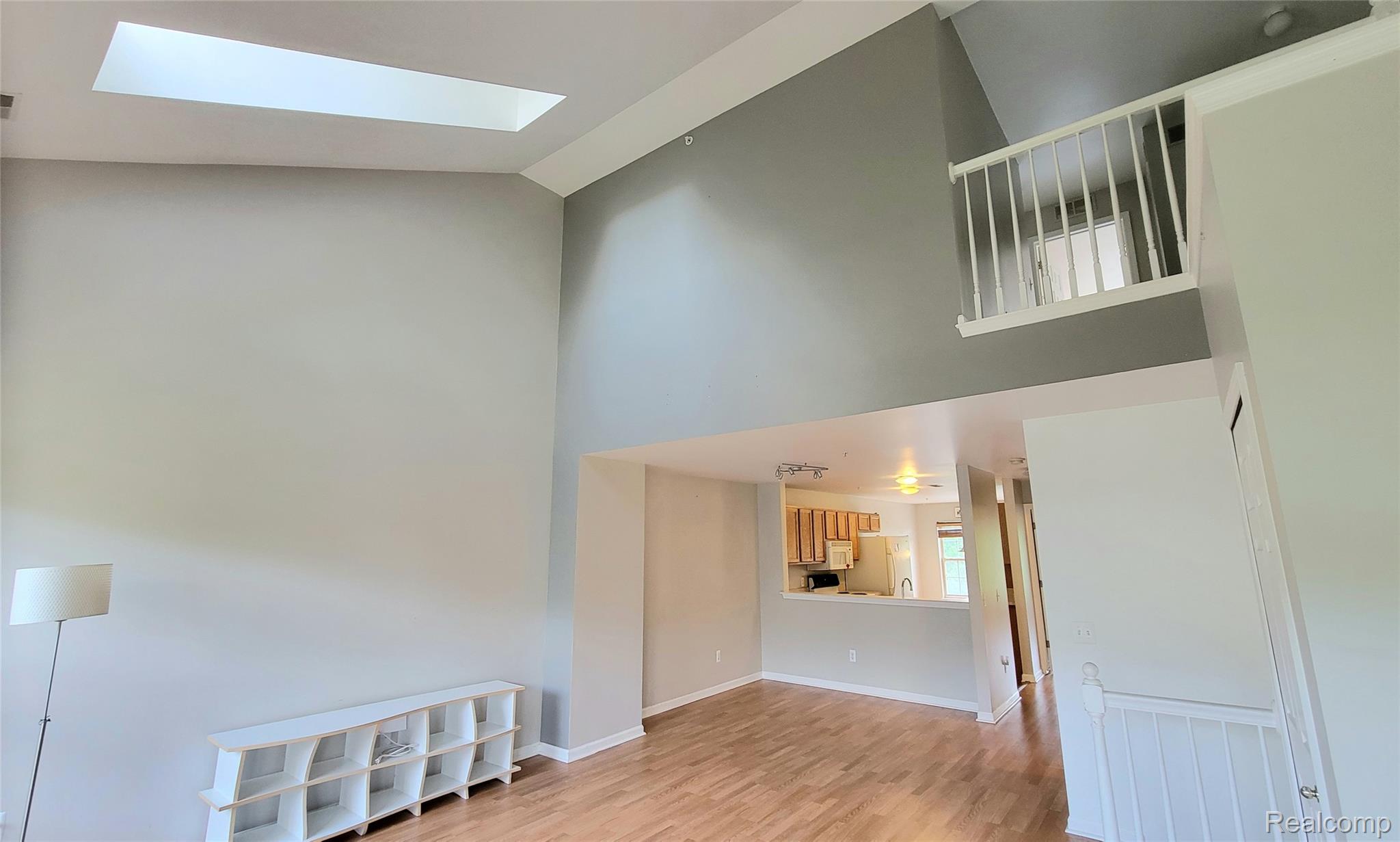 157 E BAY Drive