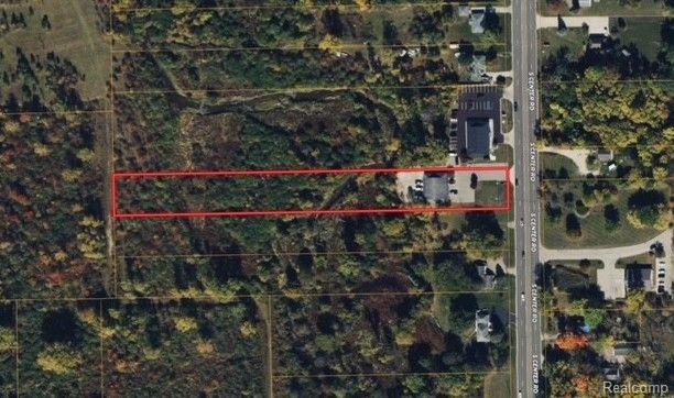 3374 S CENTER Road