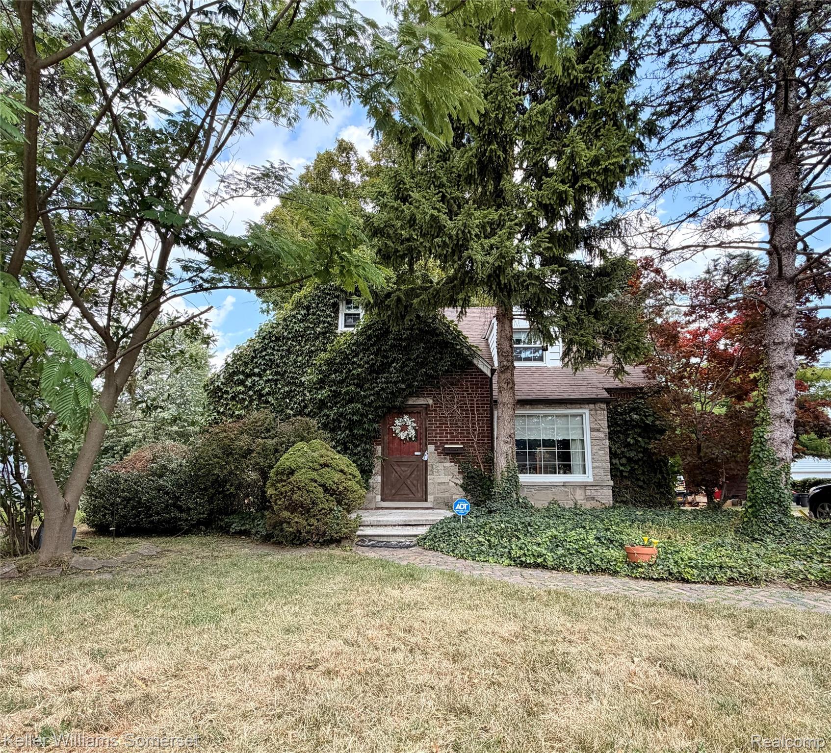 20695 Huntington Avenue