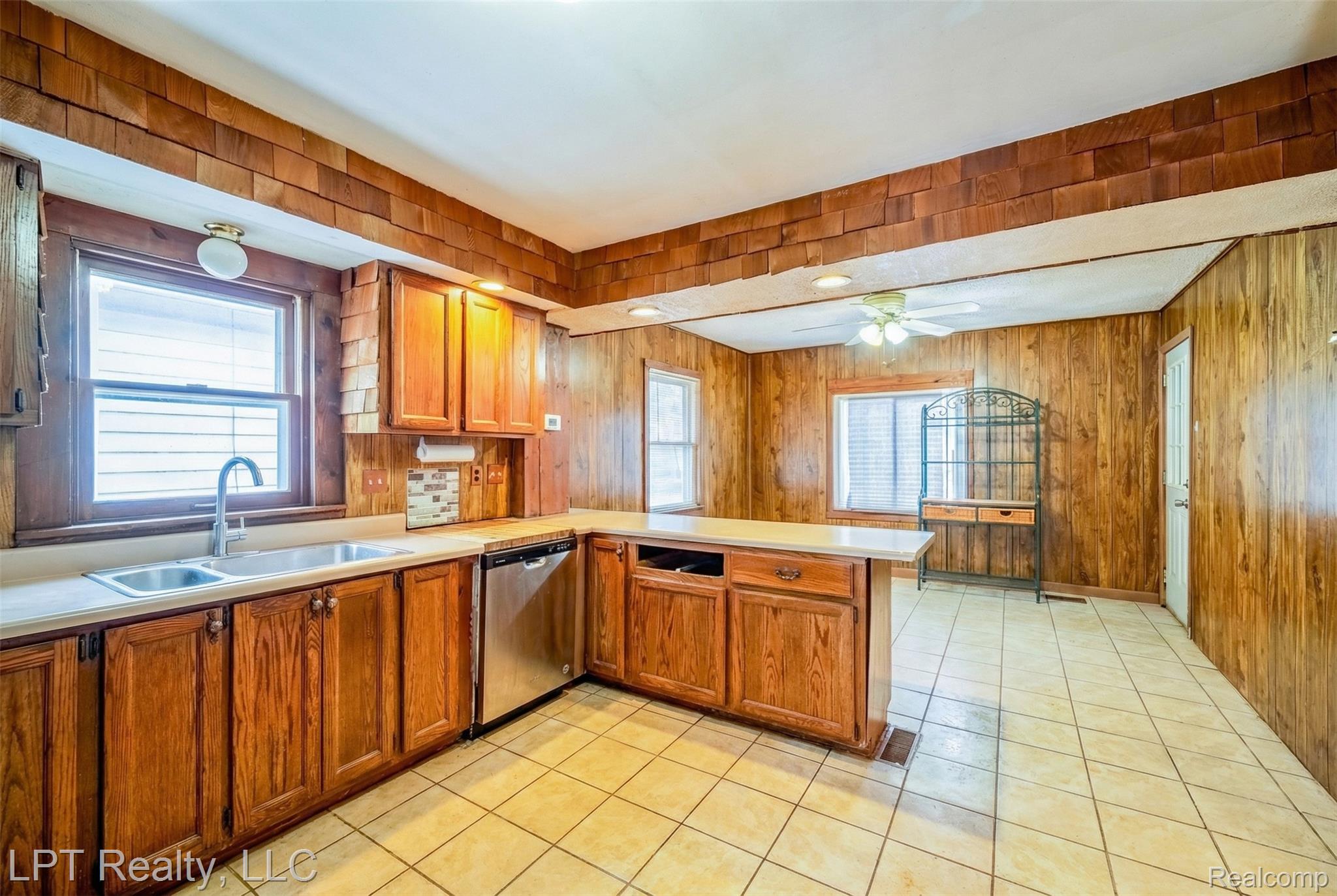 453 Spruce Street
